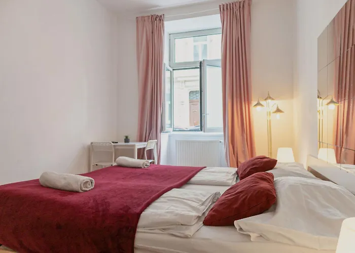 Vienna, Lovely Private In 3br Shared Apt, Tv & Wifi *