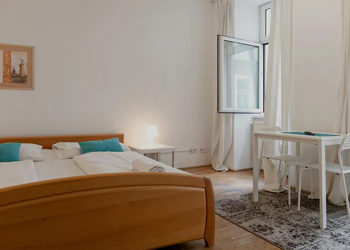 Apartamento Vienna, Lovely Private In 3br Shared Apt, Tv & Wifi *