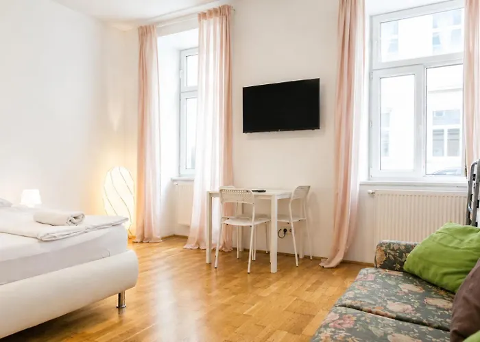 Vienna, Lovely Private In 3br Shared Apt, Tv & Wifi